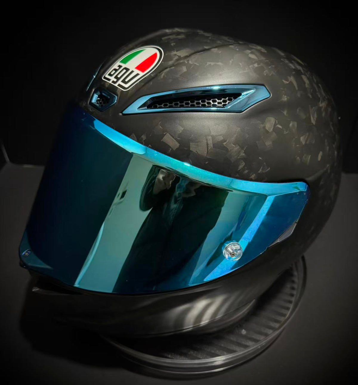 AGV Pista GP RR Futuro Carbonio Forgiato