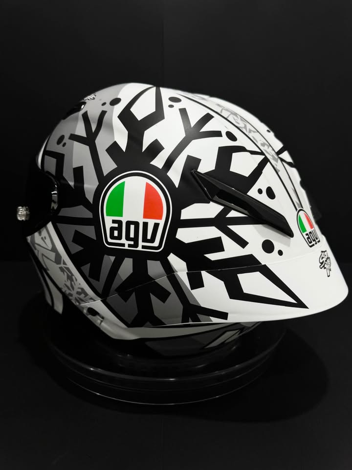 AGV Pista GP RR 2021 Winter Test – Joan Mir