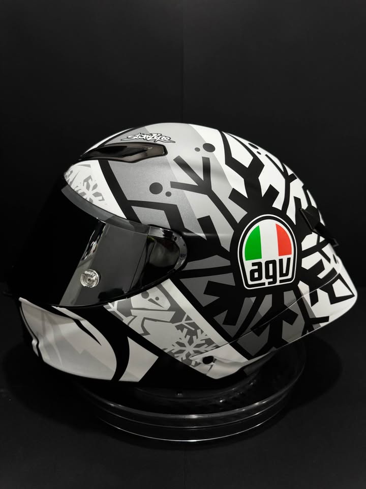 AGV Pista GP RR 2021 Winter Test – Joan Mir