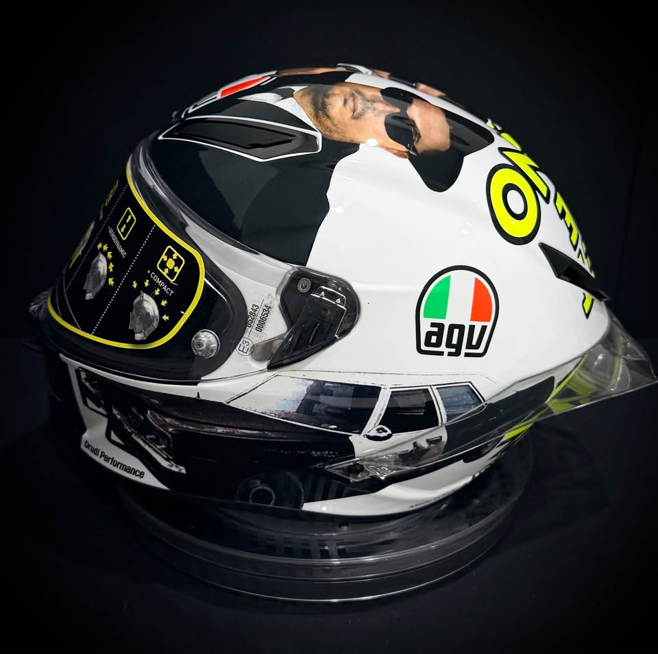 AGV Pista GP RR Valentino Rossi Misano 2016 “Blues Brothers”