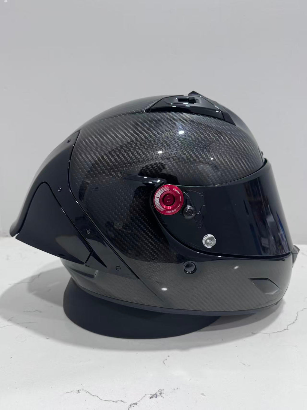 SHARK Aeron-GP FIM 2 Full Carbon Helmet – Size L